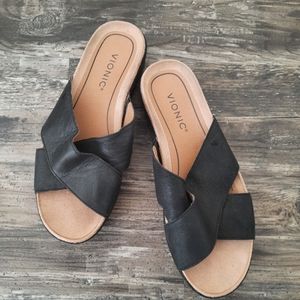 Vionic Black Leather Sandals 8.5